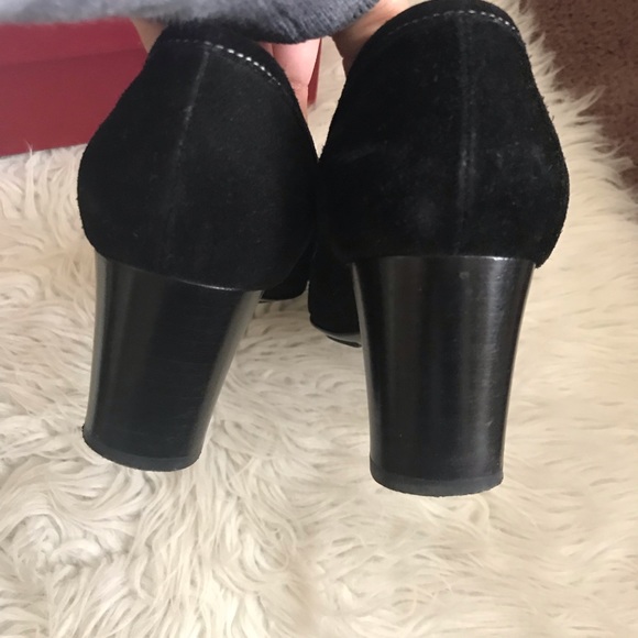 Salvatore Ferragamo Twirl Heels - Picture 3 of 8